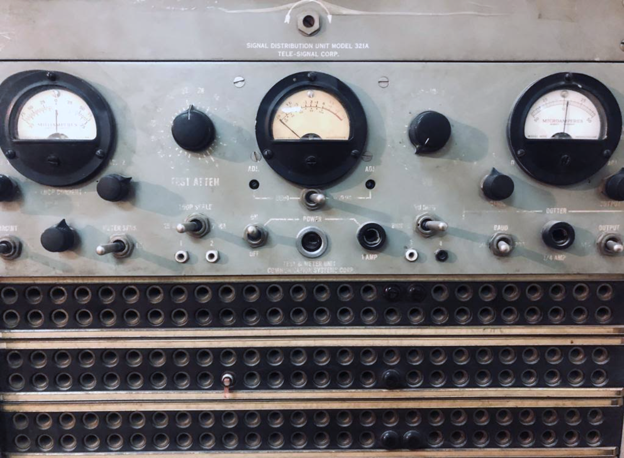 Vintage secure signal distribution unit